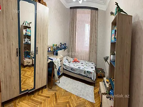 Satılır 3 otaqlı köhnə tikili 99 m²