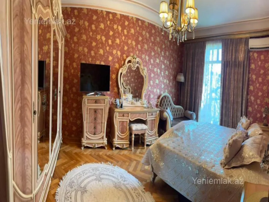 Satılır 3 otaqlı köhnə tikili 99 m²