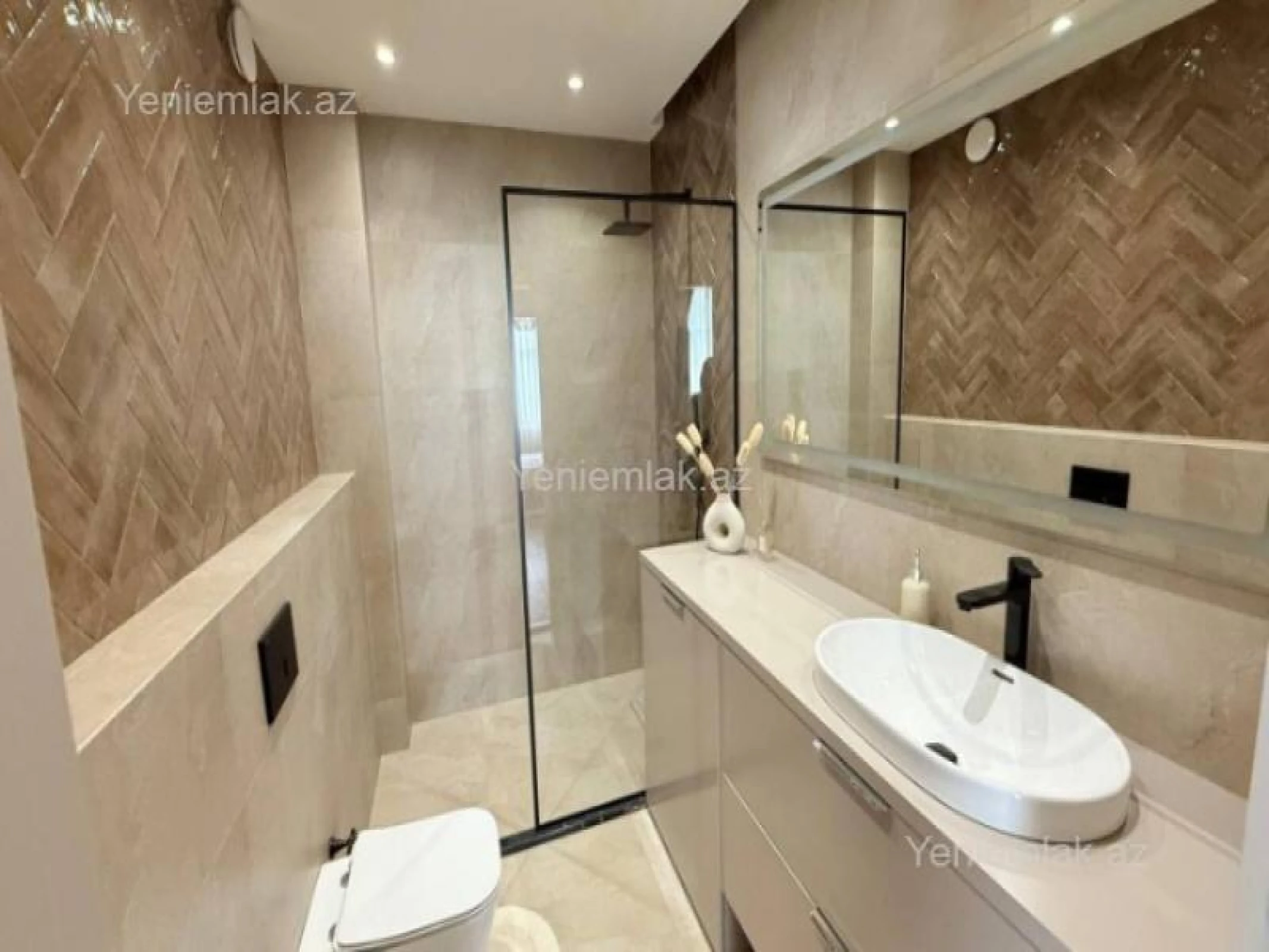 Satılır 2 otaqlı yeni tikili 60 m²