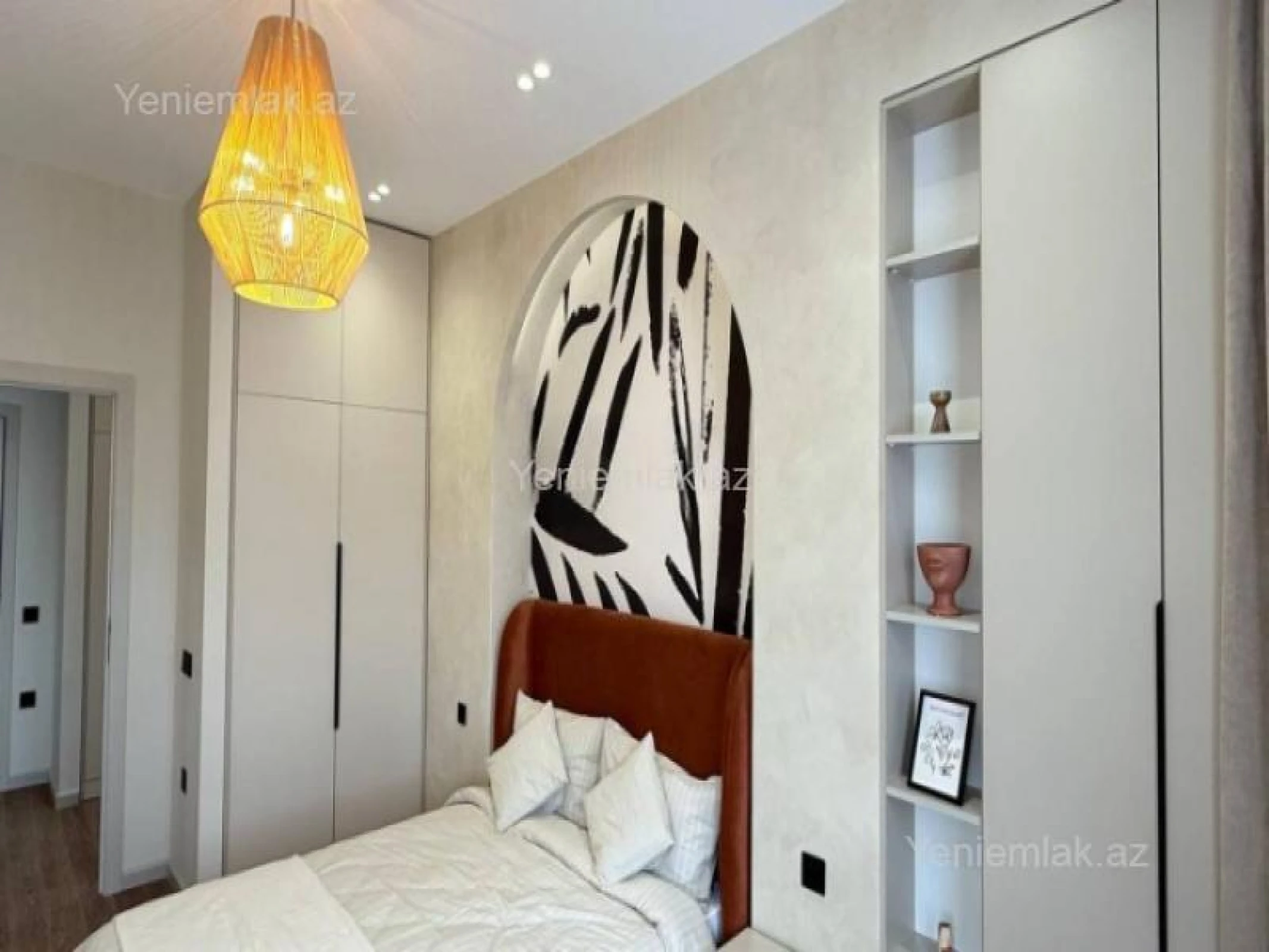 Satılır 2 otaqlı yeni tikili 60 m²