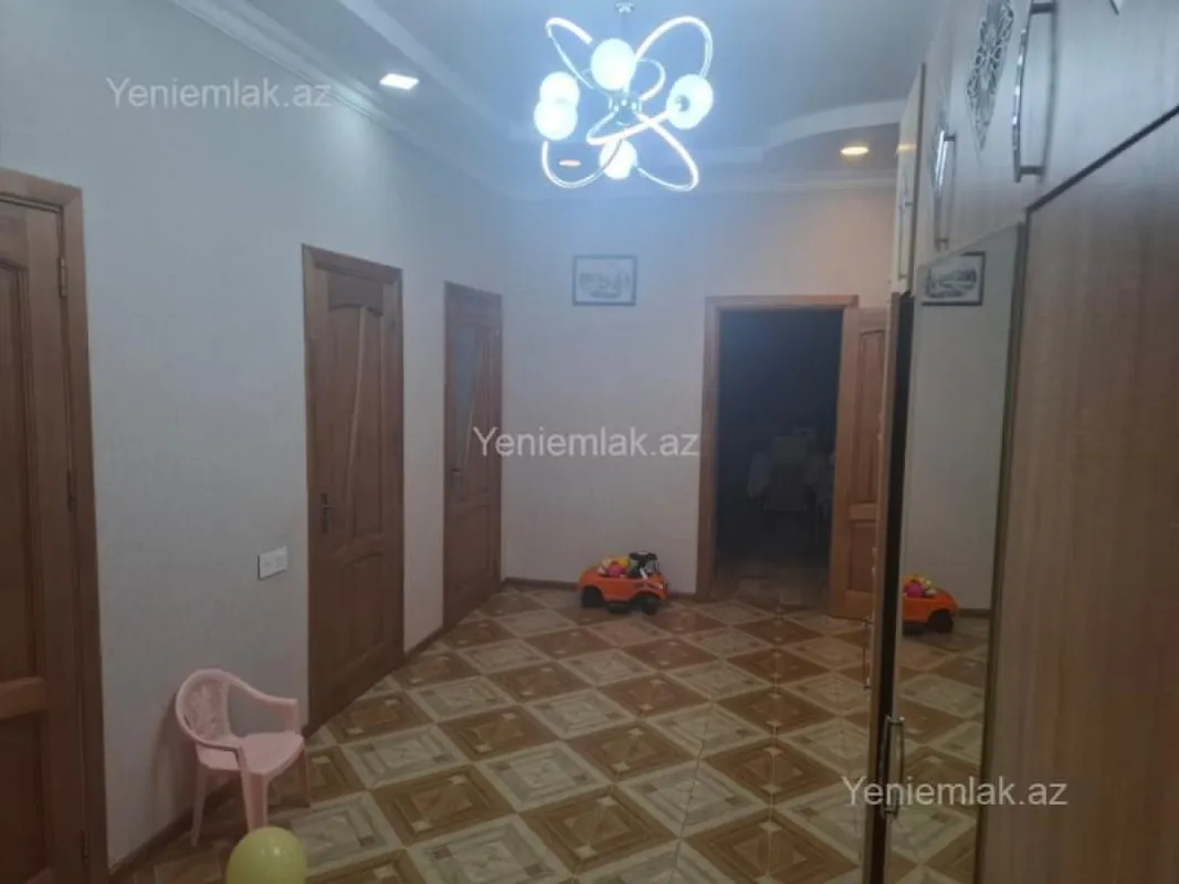 Satılır 4 otaqlı yeni tikili 150 m²