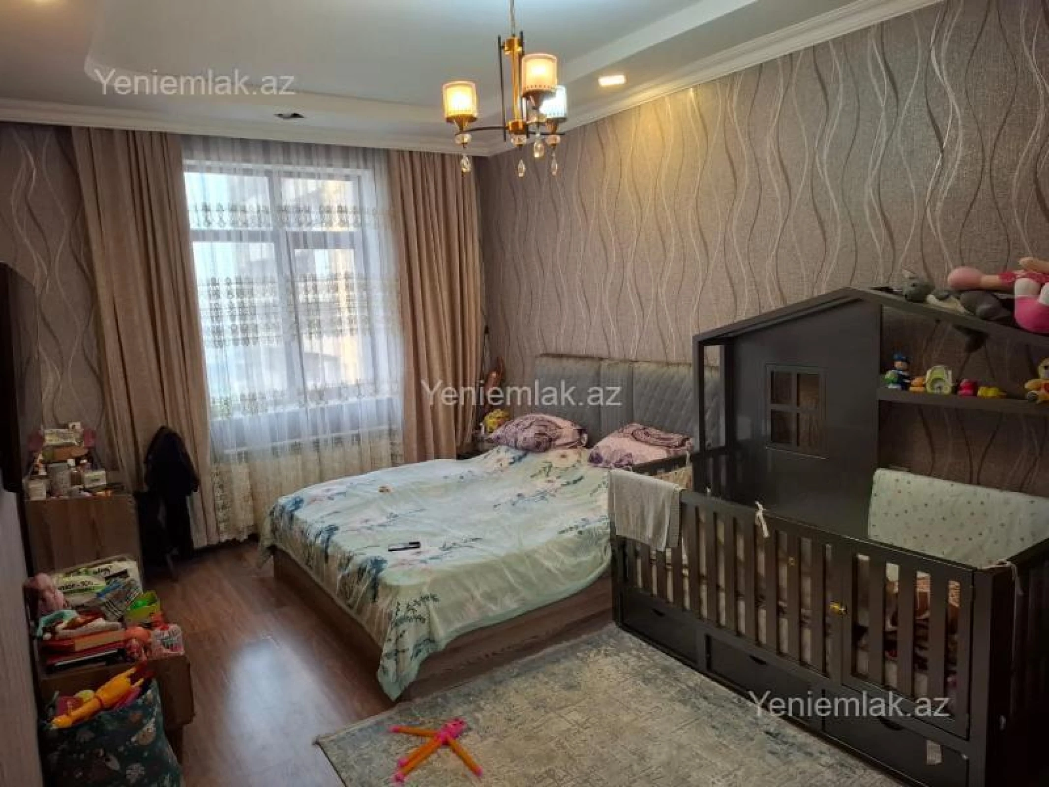 Satılır 4 otaqlı yeni tikili 150 m²