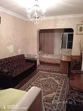 Satılır 2 otaqlı köhnə tikili 60 m²