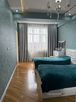 Satılır 4 otaqlı yeni tikili 130 m²