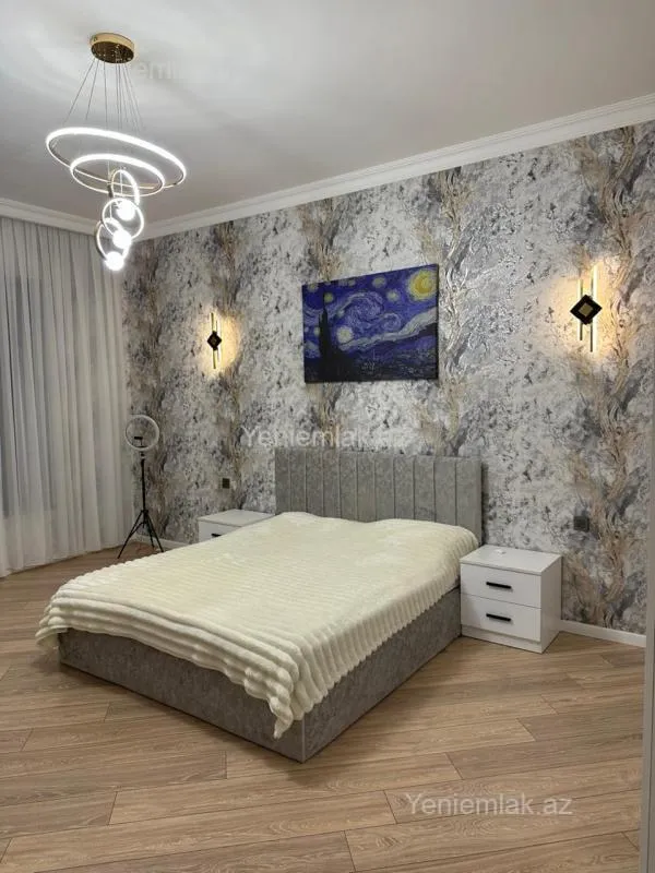 Satılır 6 otaqlı həyət evi 280 m²