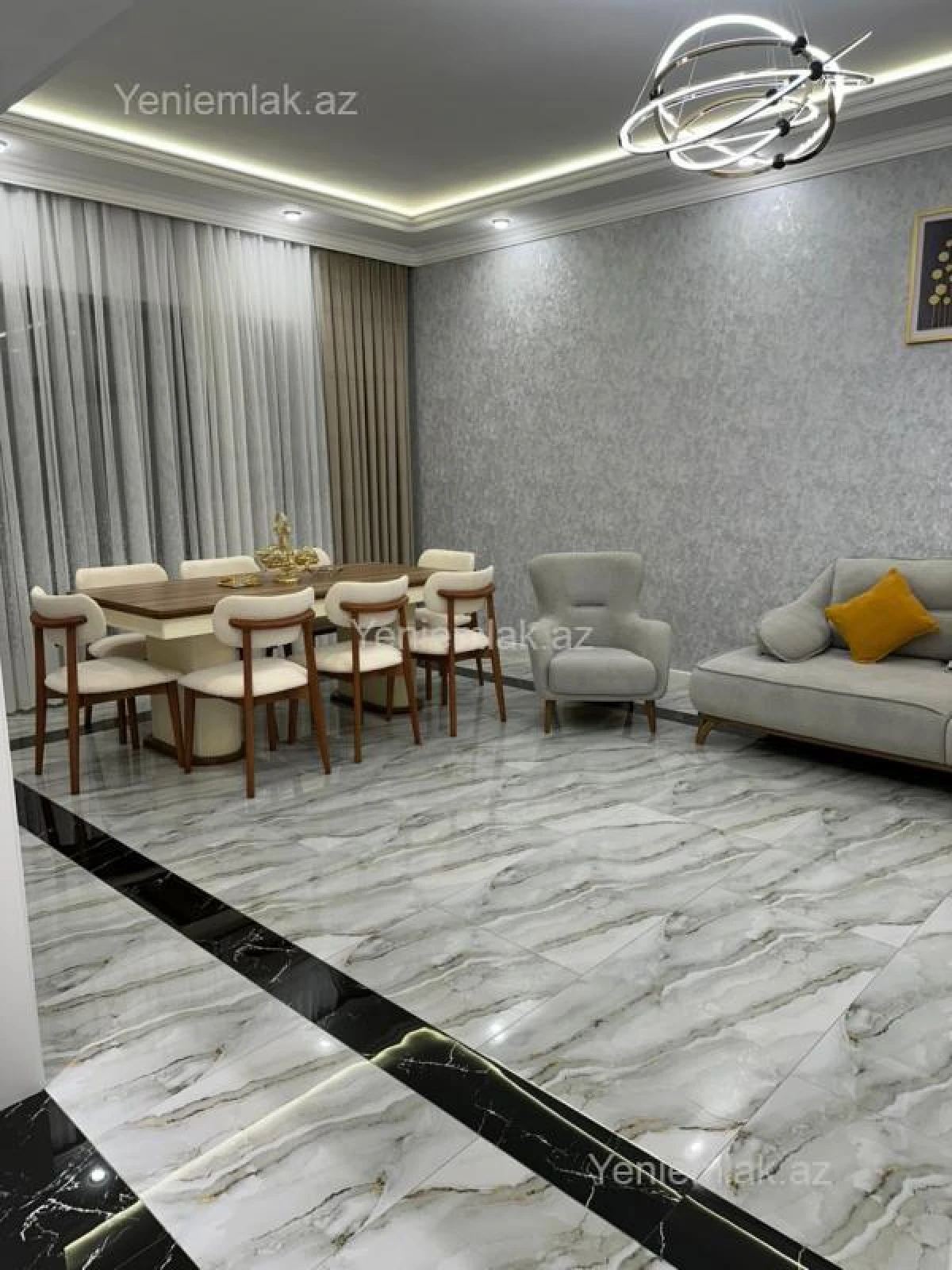 Satılır 6 otaqlı həyət evi 280 m²