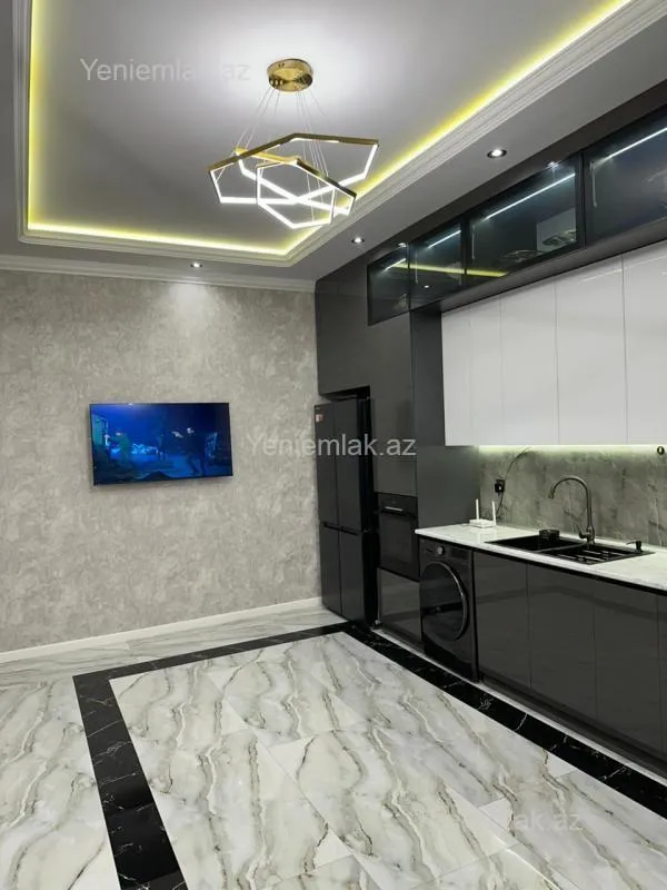 Satılır 6 otaqlı həyət evi 280 m²