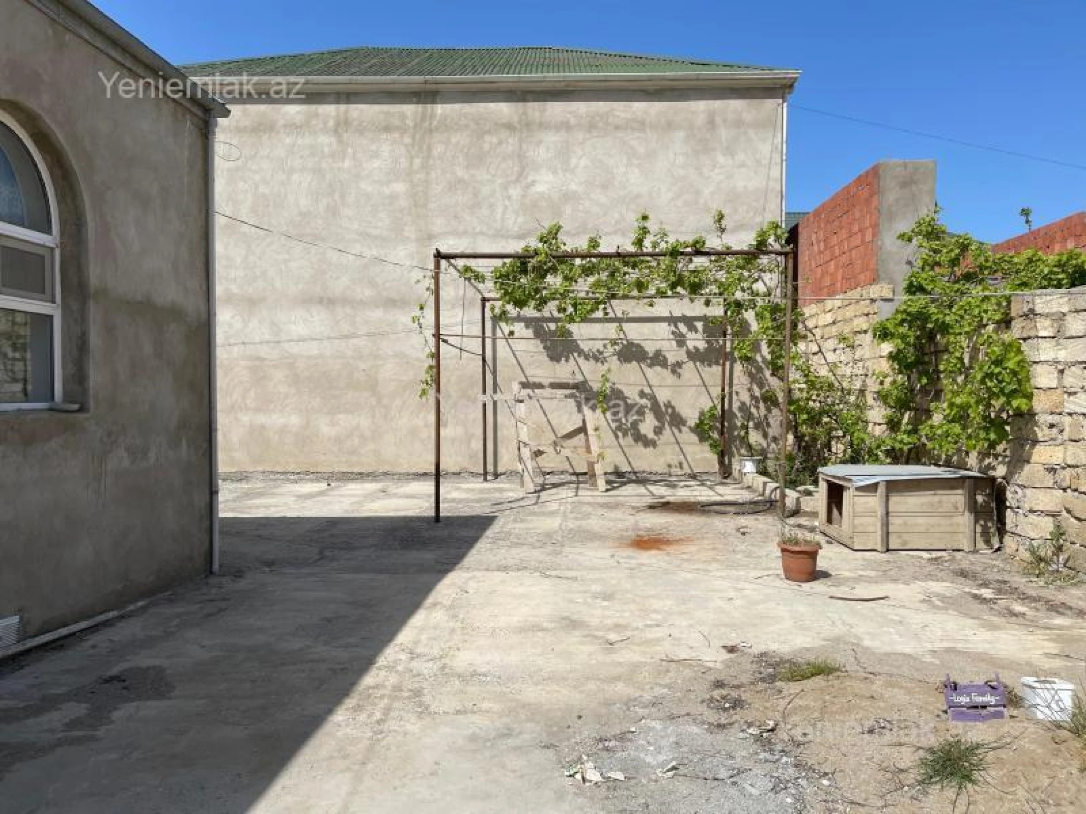 Satılır 4 otaqlı həyət evi 150 m²