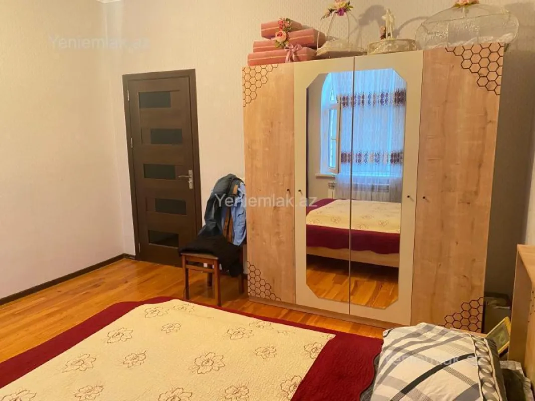 Satılır 4 otaqlı həyət evi 150 m²