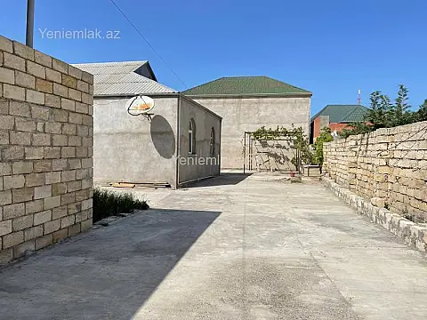 Satılır 4 otaqlı həyət evi 150 m²
