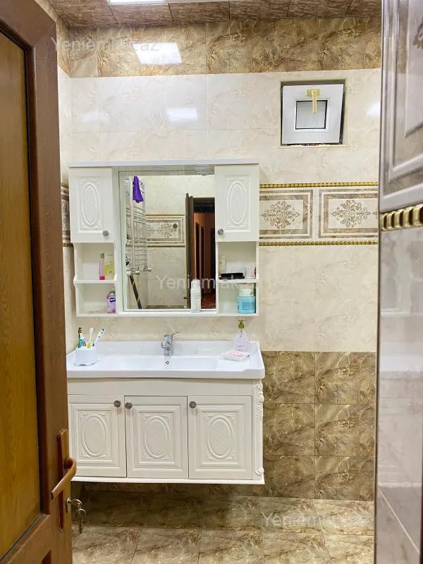 Satılır 4 otaqlı həyət evi 150 m²