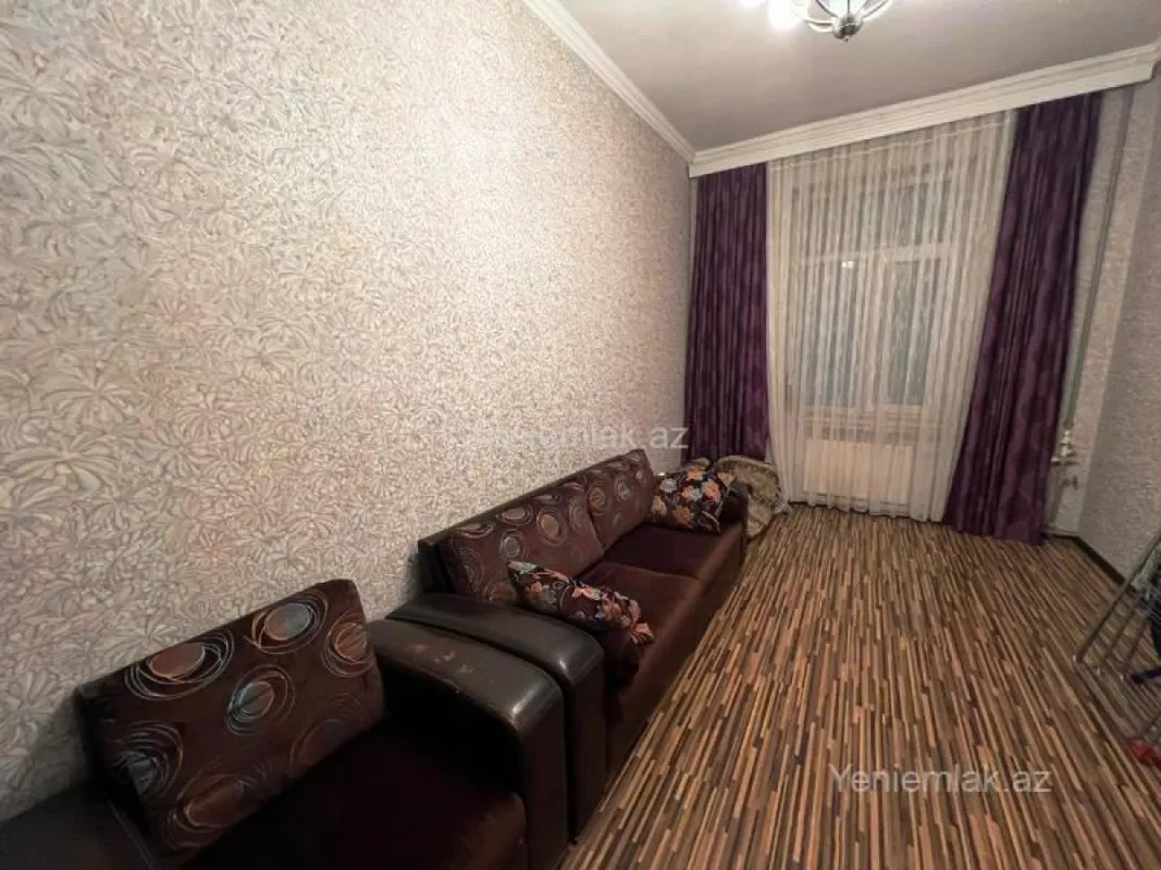 Satılır 3 otaqlı köhnə tikili 90 m²