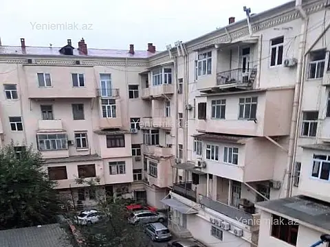Satılır 3 otaqlı köhnə tikili 90 m² — Bakı, Nərimanov 3 otaq 90.00 m²