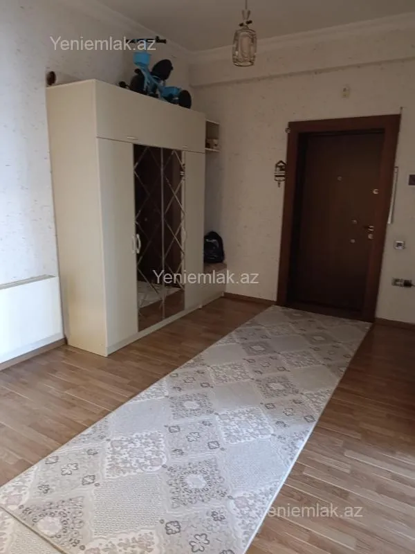 Satılır 2 otaqlı yeni tikili 85 m²