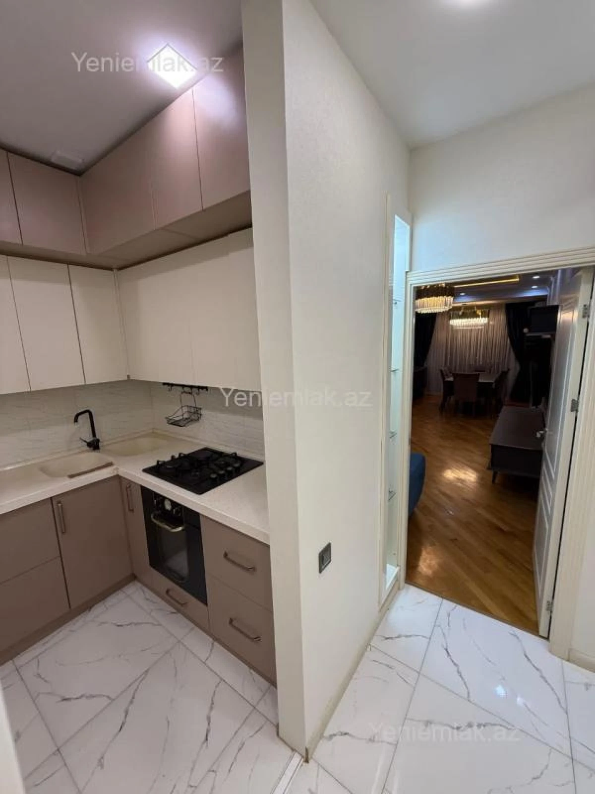 Satılır 2 otaqlı yeni tikili 65 m²