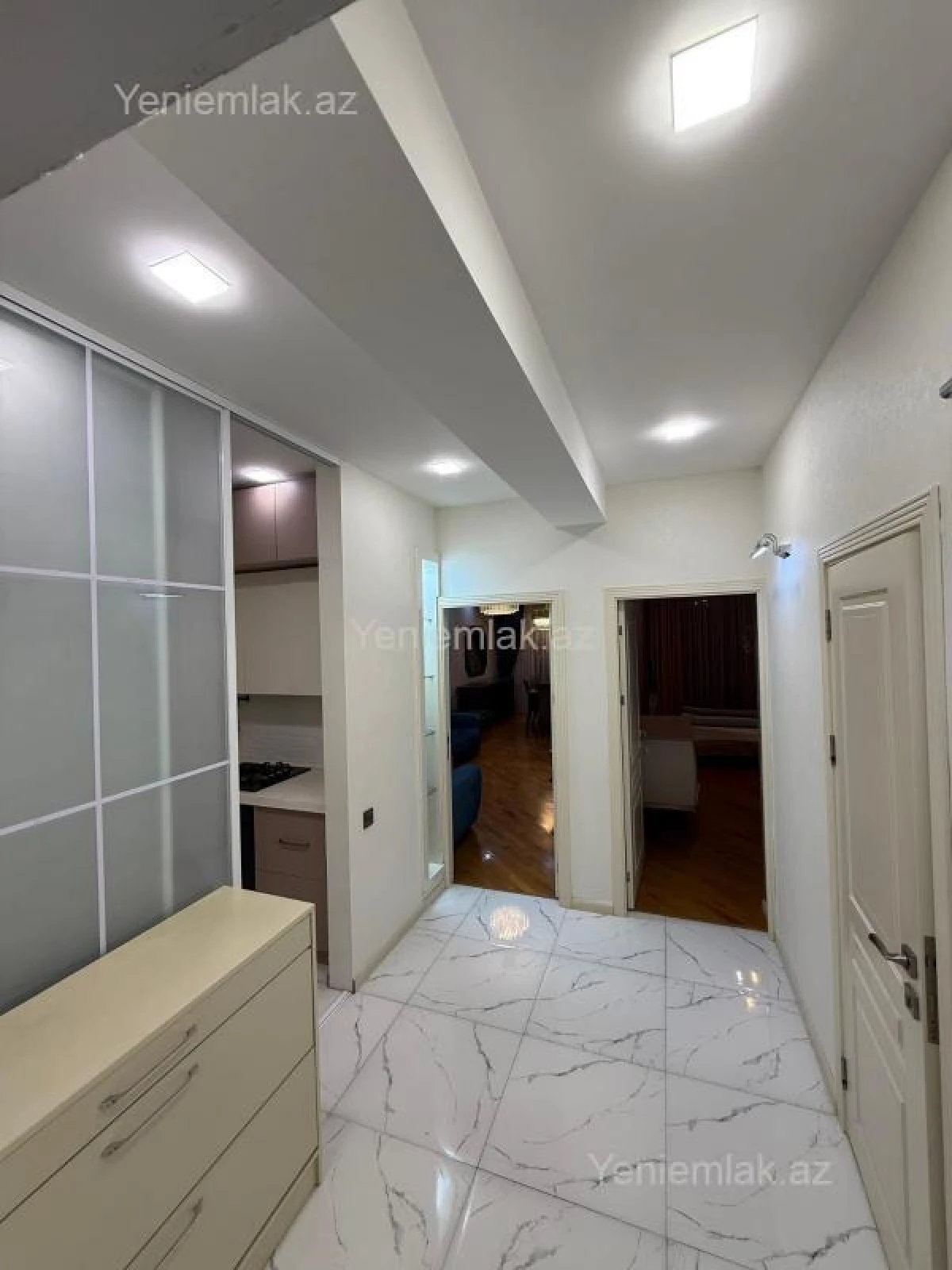 Satılır 2 otaqlı yeni tikili 65 m²