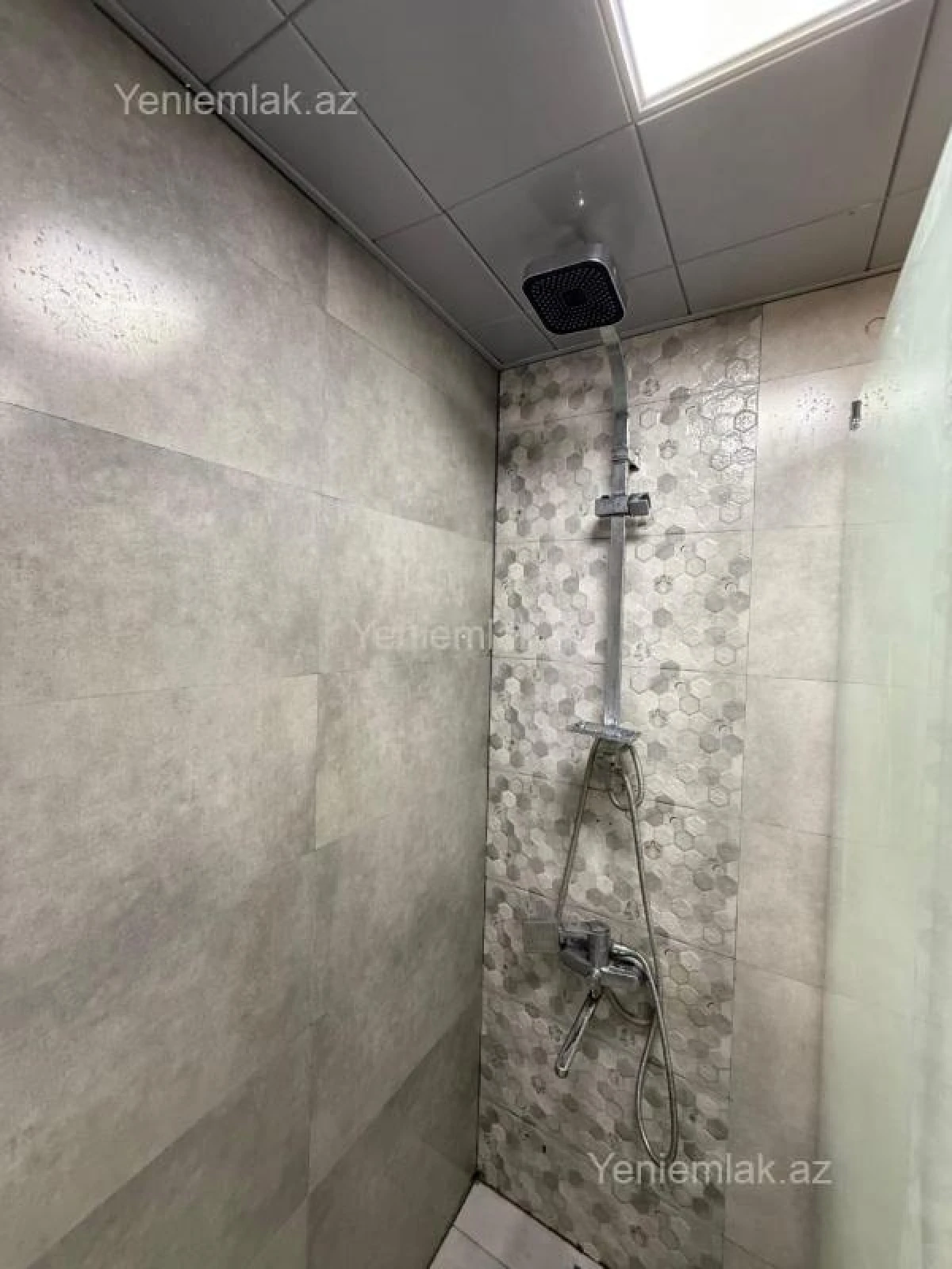 Satılır 2 otaqlı yeni tikili 65 m²