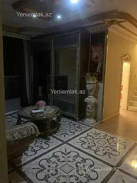 Satılır 6 otaqlı həyət evi 350 m²