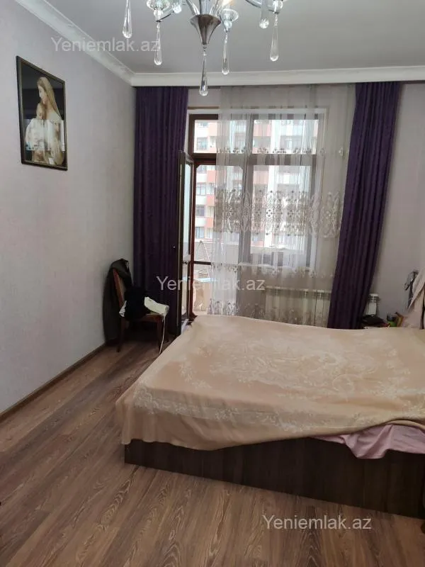 Satılır 4 otaqlı yeni tikili 147 m²