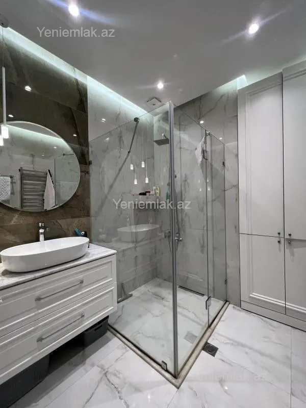 Satılır 3 otaqlı yeni tikili 140 m²