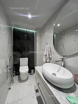 Satılır 3 otaqlı yeni tikili 140 m²