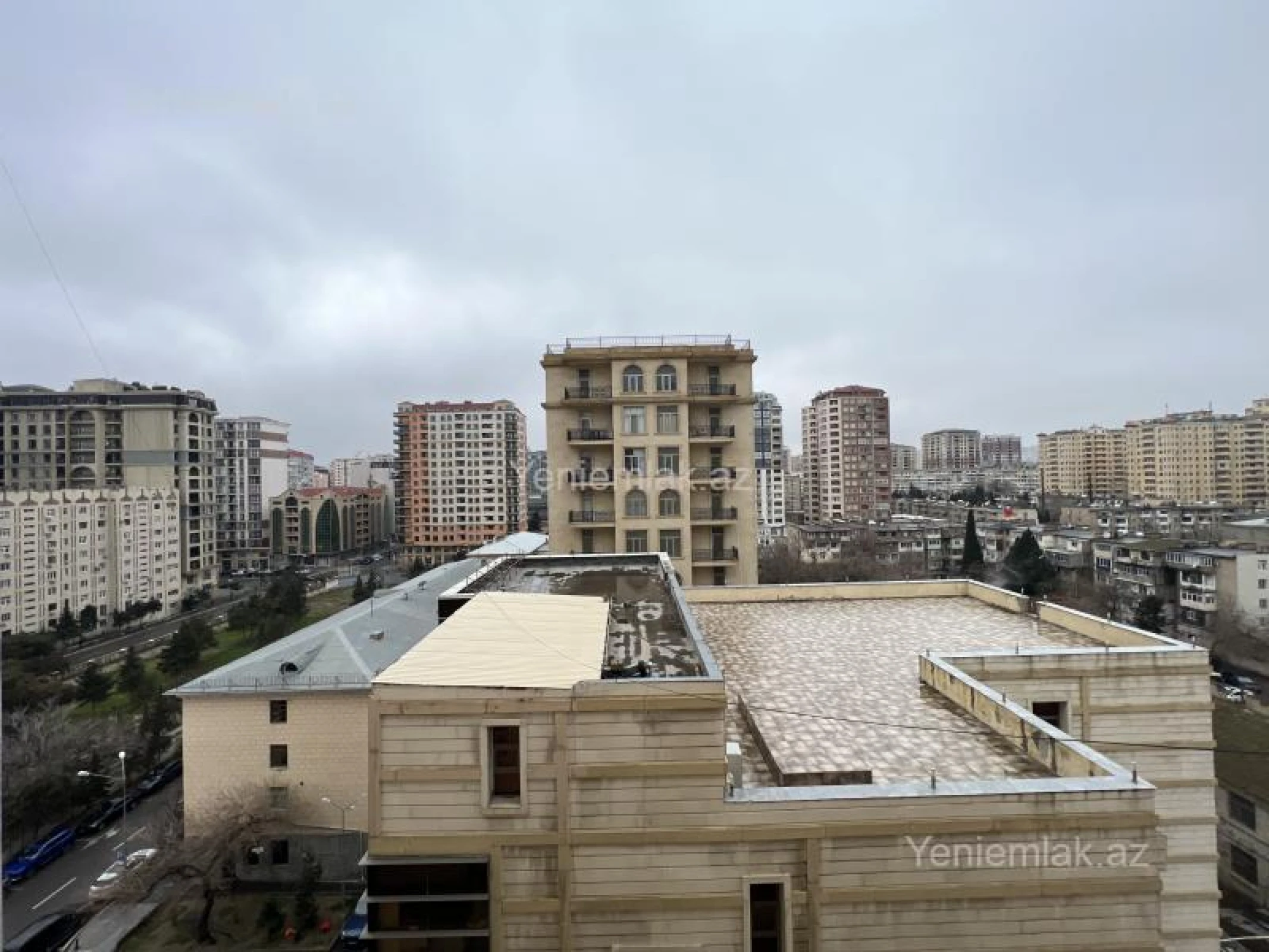 Satılır 3 otaqlı yeni tikili 140 m²