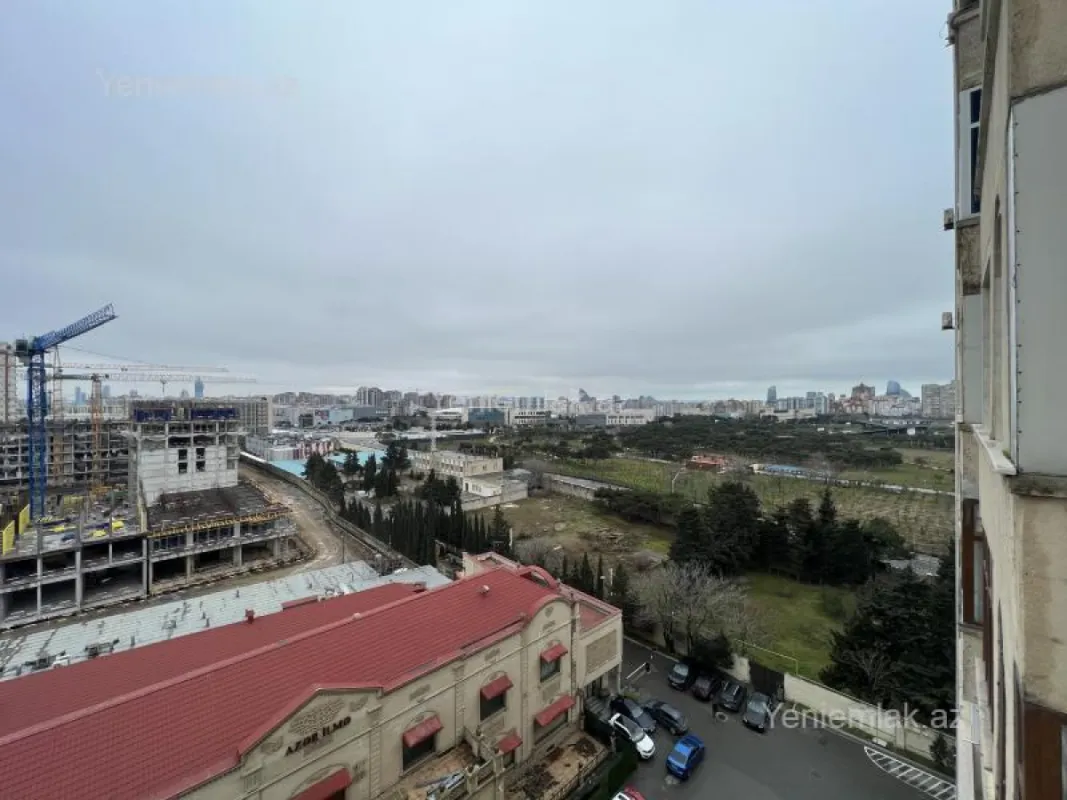 Satılır 3 otaqlı yeni tikili 140 m²