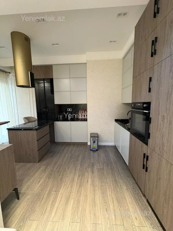 Satılır 3 otaqlı yeni tikili 110 m²