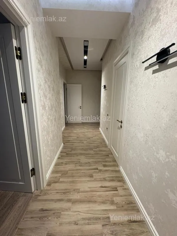 Satılır 3 otaqlı yeni tikili 110 m²