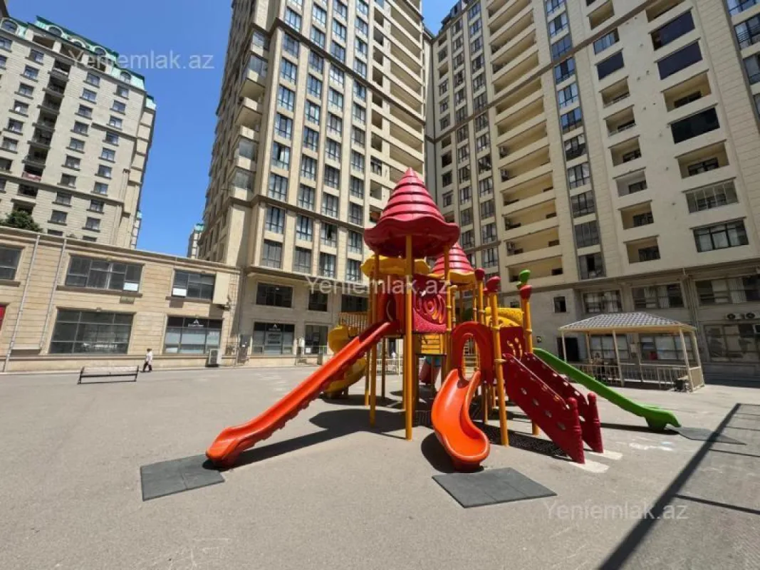 Satılır 3 otaqlı yeni tikili 71 m²