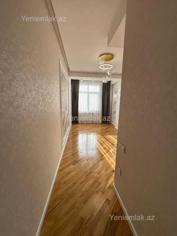 Satılır 3 otaqlı yeni tikili 129 m²