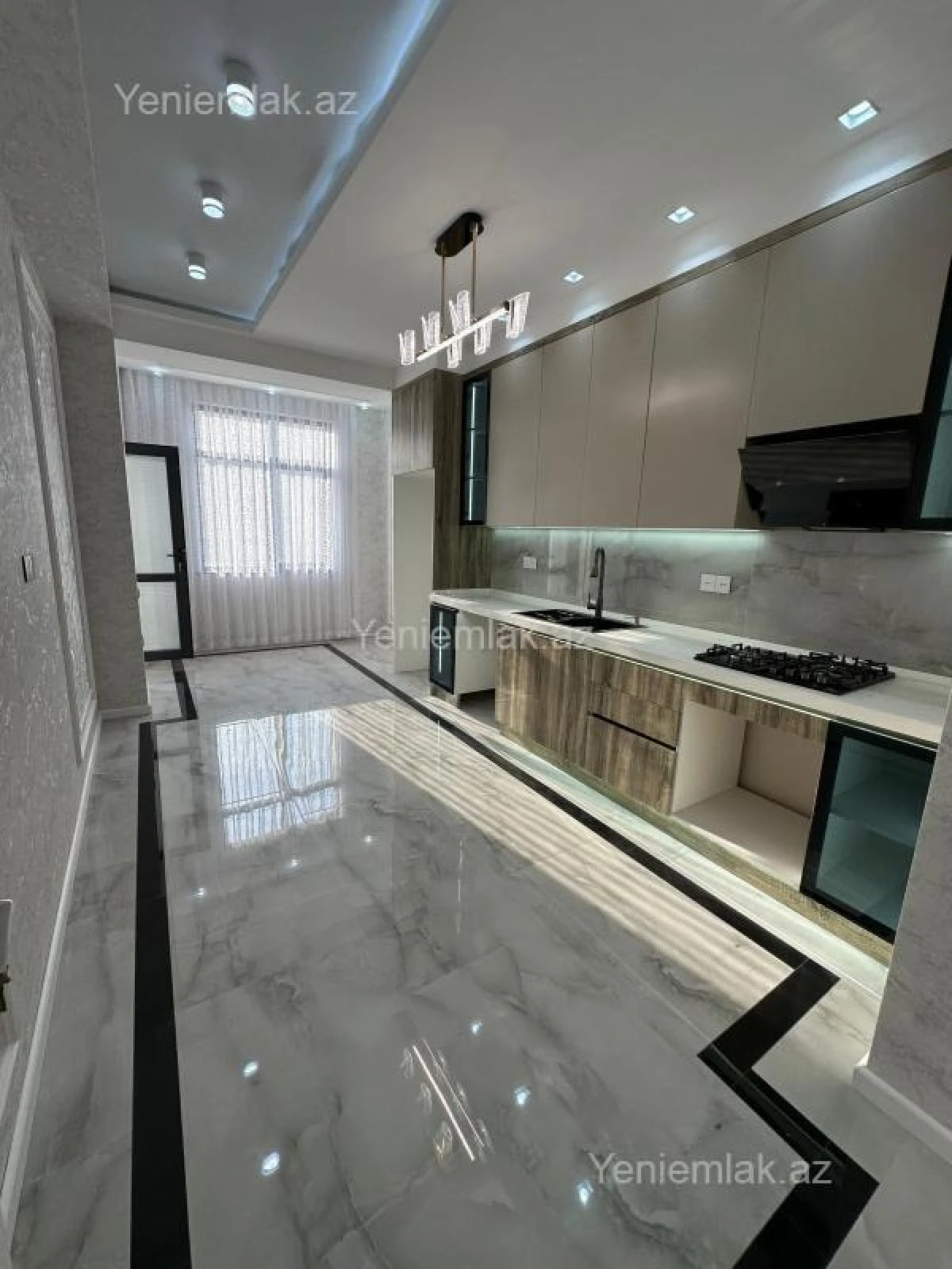 Satılır 3 otaqlı yeni tikili 129 m²