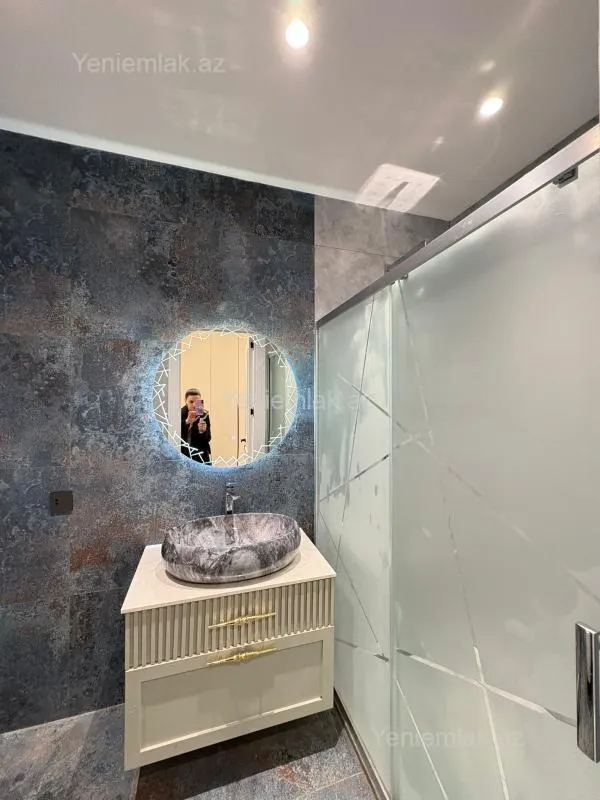 Satılır 3 otaqlı yeni tikili 96.7 m²