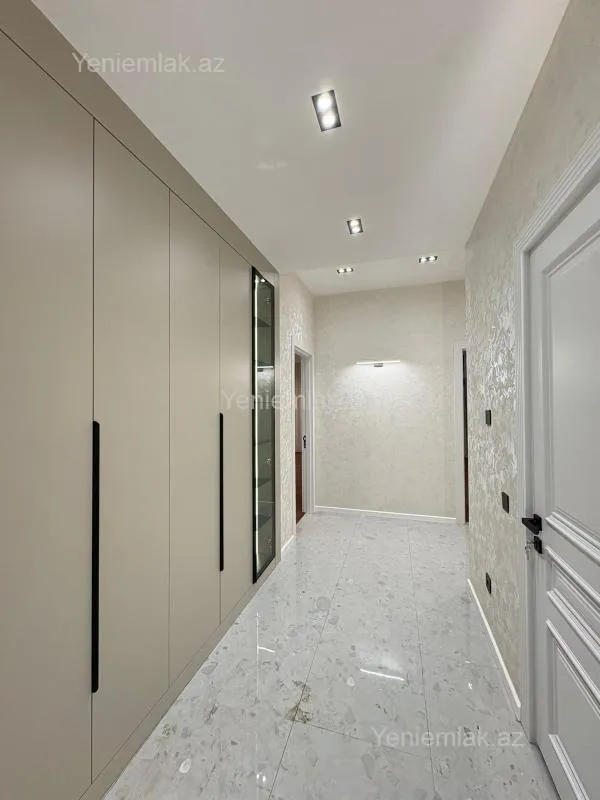 Satılır 3 otaqlı yeni tikili 96.7 m²