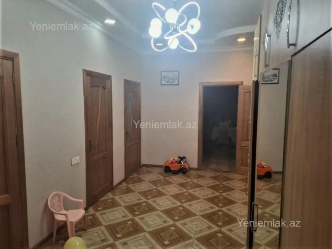 Satılır 3 otaqlı yeni tikili 147 m²