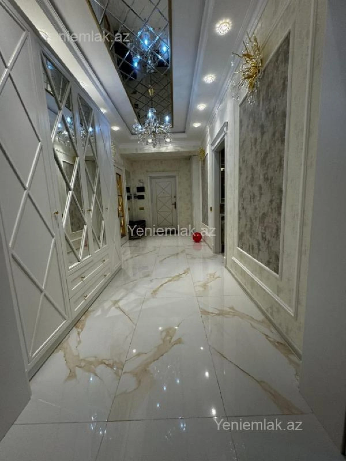 Satılır 3 otaqlı yeni tikili 100 m²