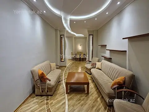 Satılır 3 otaqlı yeni tikili 132 m²