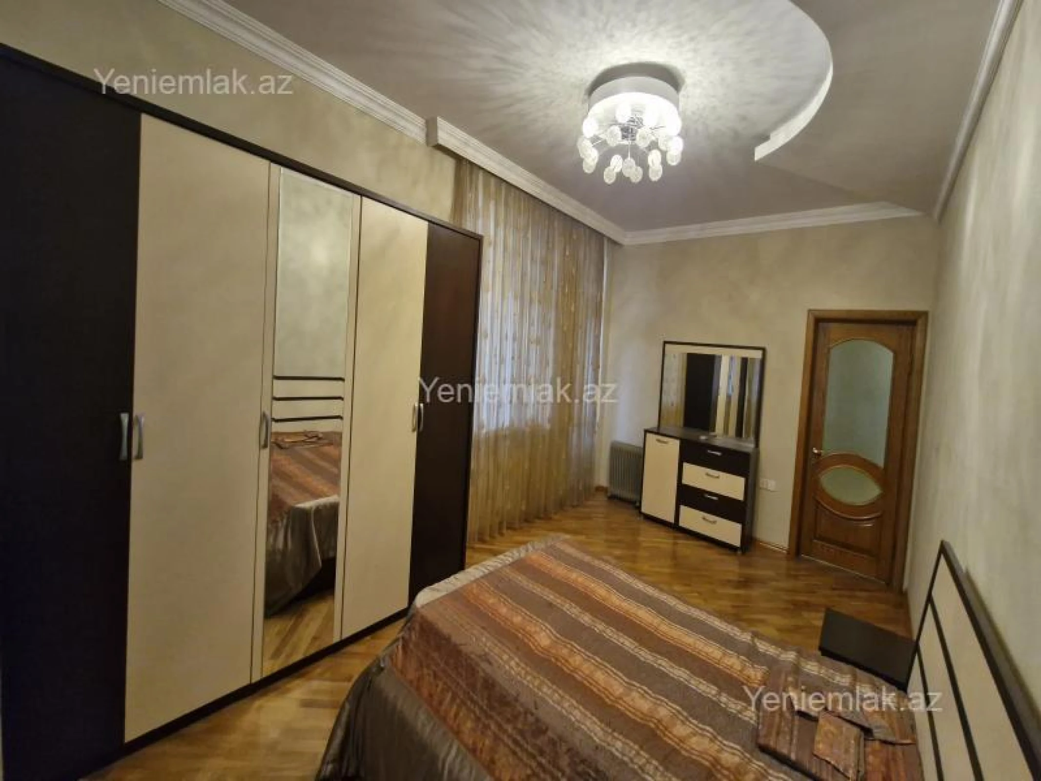 Satılır 3 otaqlı yeni tikili 132 m²