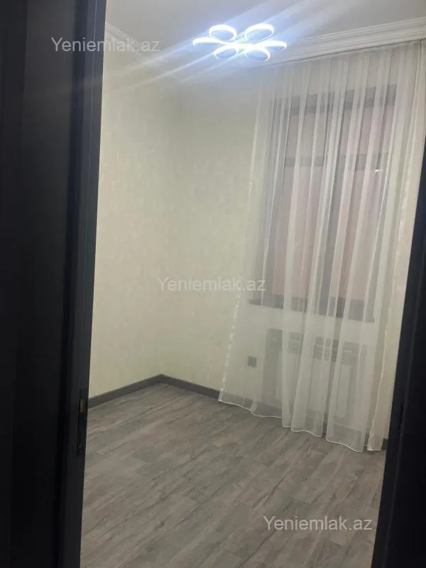 Satılır 3 otaqlı yeni tikili 70 m²
