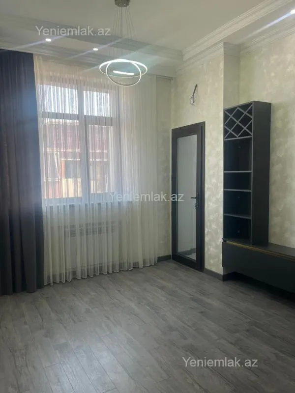 Satılır 3 otaqlı yeni tikili 70 m²