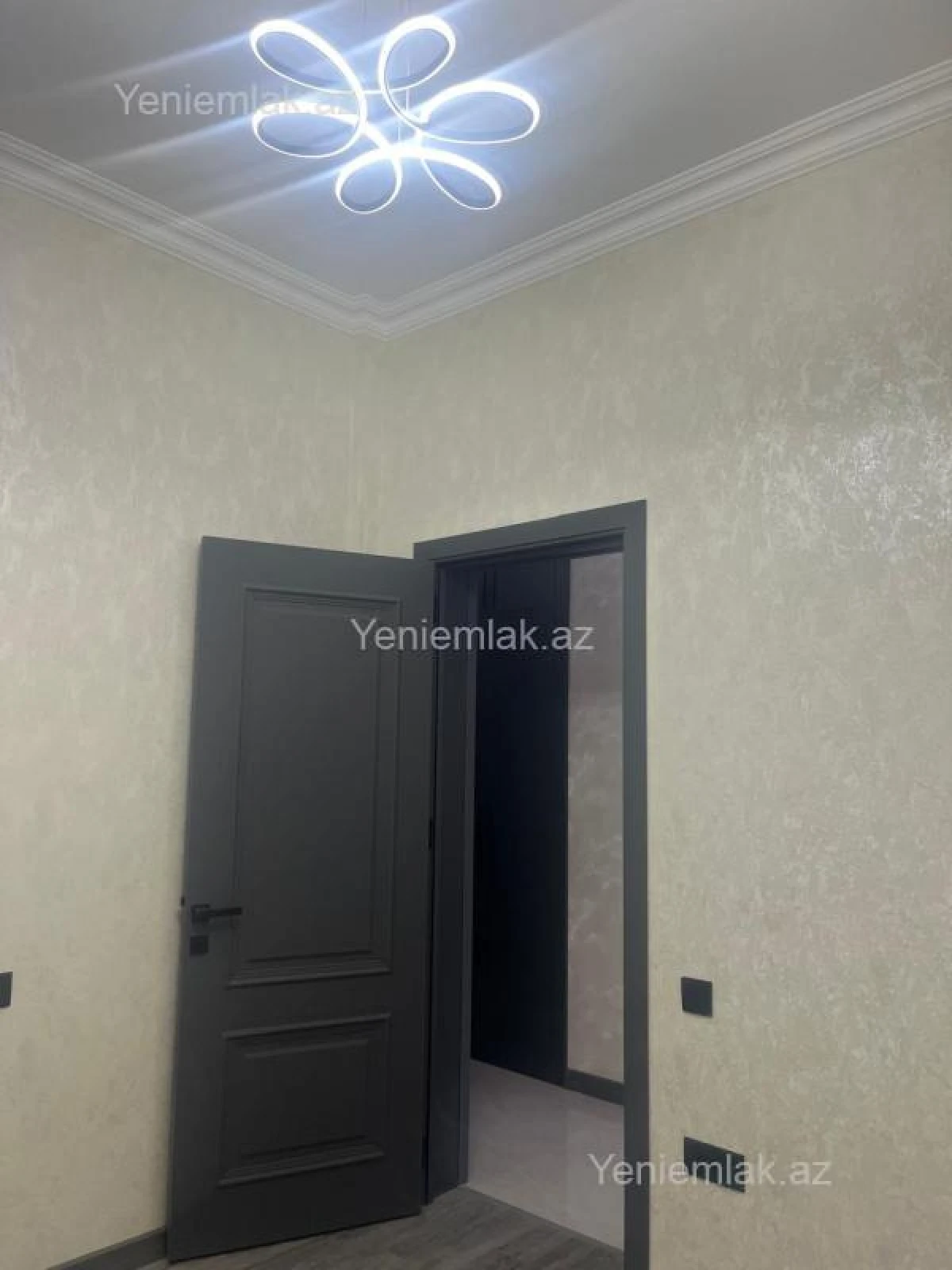 Satılır 3 otaqlı yeni tikili 70 m²