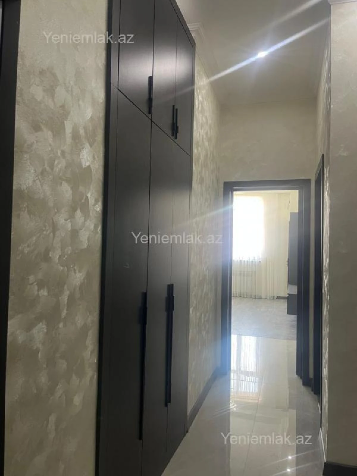 Satılır 3 otaqlı yeni tikili 70 m²