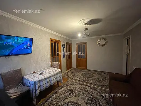 Satılır 4 otaqlı həyət evi 100 m²