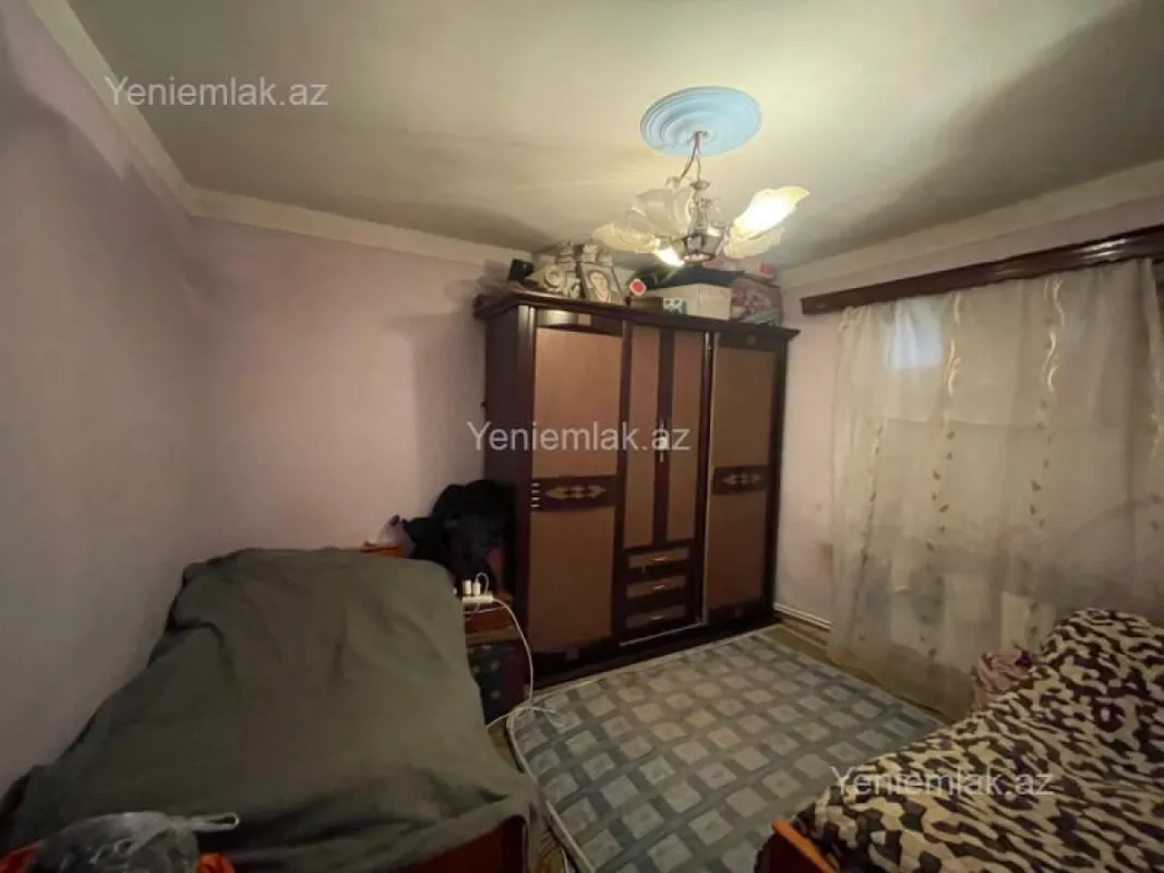 Satılır 4 otaqlı həyət evi 100 m²