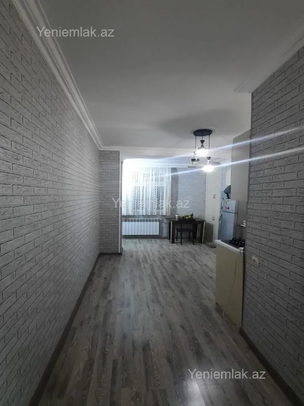 Satılır 2 otaqlı köhnə tikili 55 m²