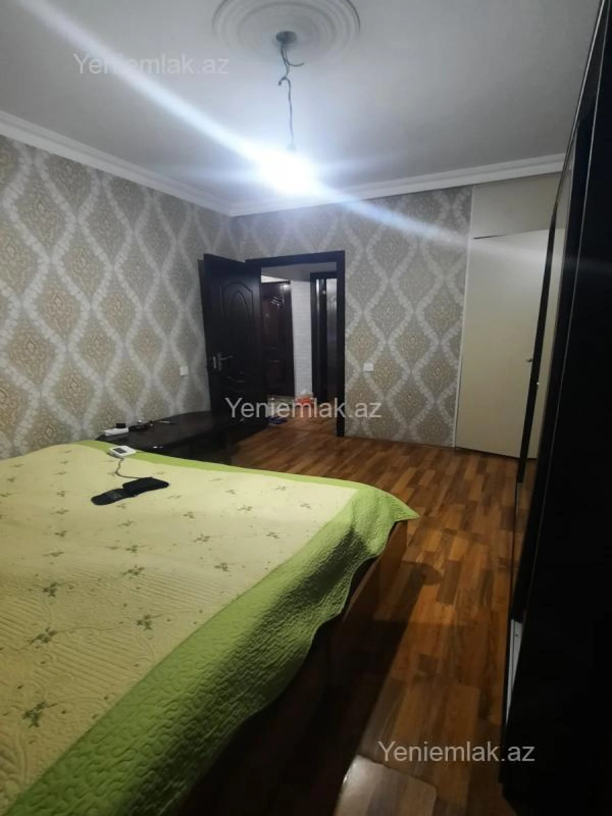 Satılır 2 otaqlı köhnə tikili 55 m²