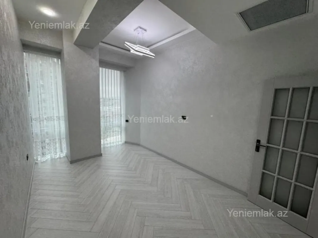 Satılır 3 otaqlı yeni tikili 112 m²