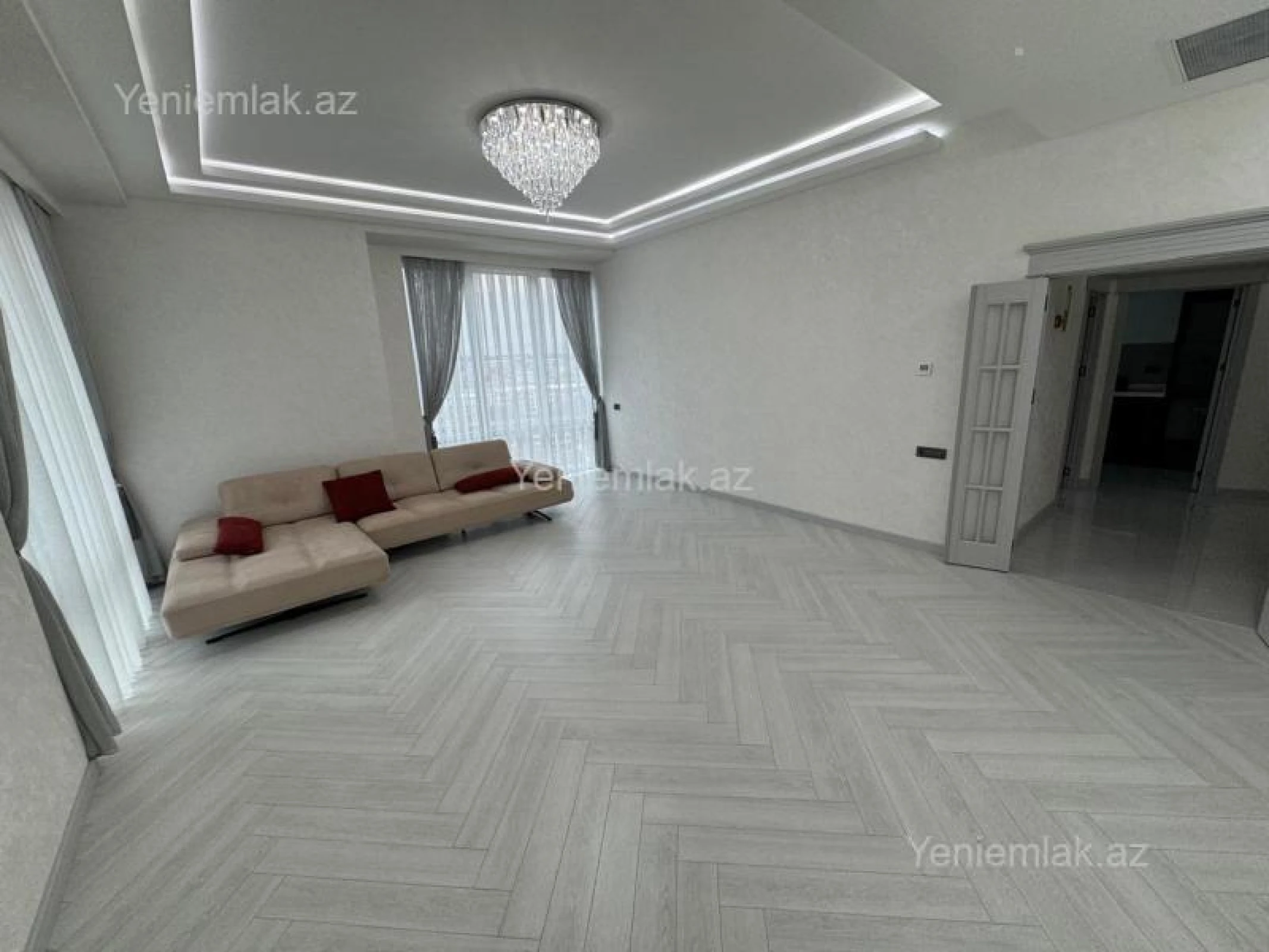 Satılır 3 otaqlı yeni tikili 112 m²