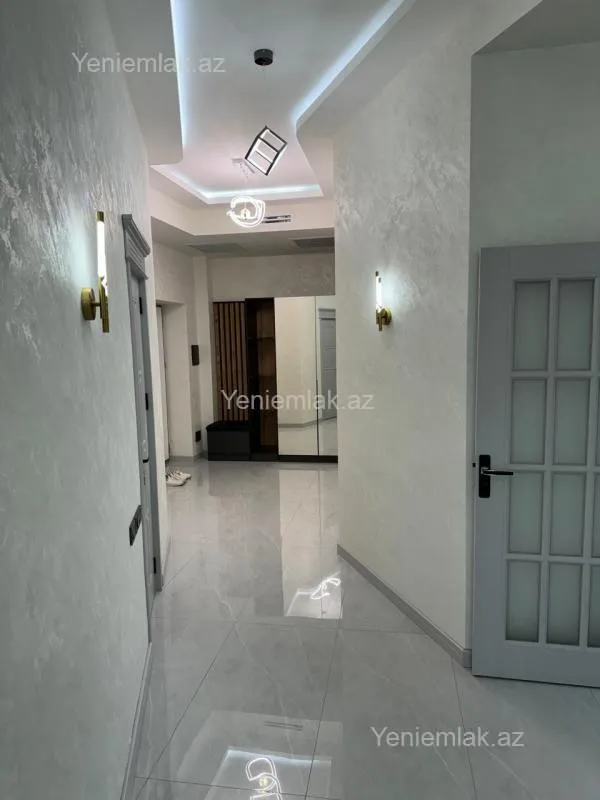 Satılır 3 otaqlı yeni tikili 112 m²