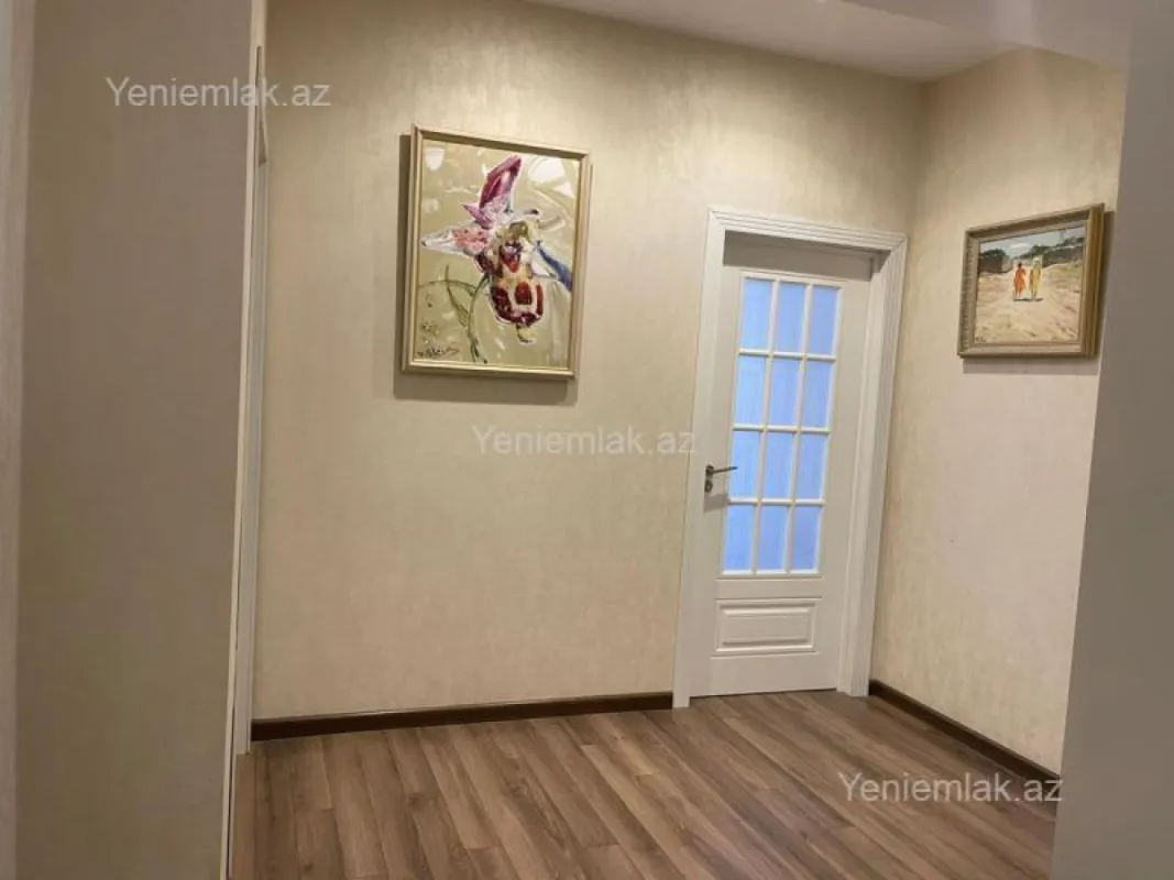 Satılır 2 otaqlı yeni tikili 83 m²